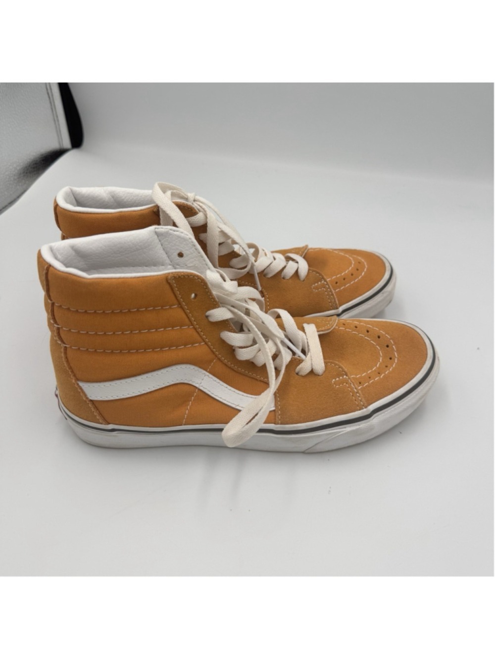 Vans Men's Sk8-Hi Suede Canvas Sneaker in Amazing Desert Sun / True White 6.5 - Picture 2 of 12